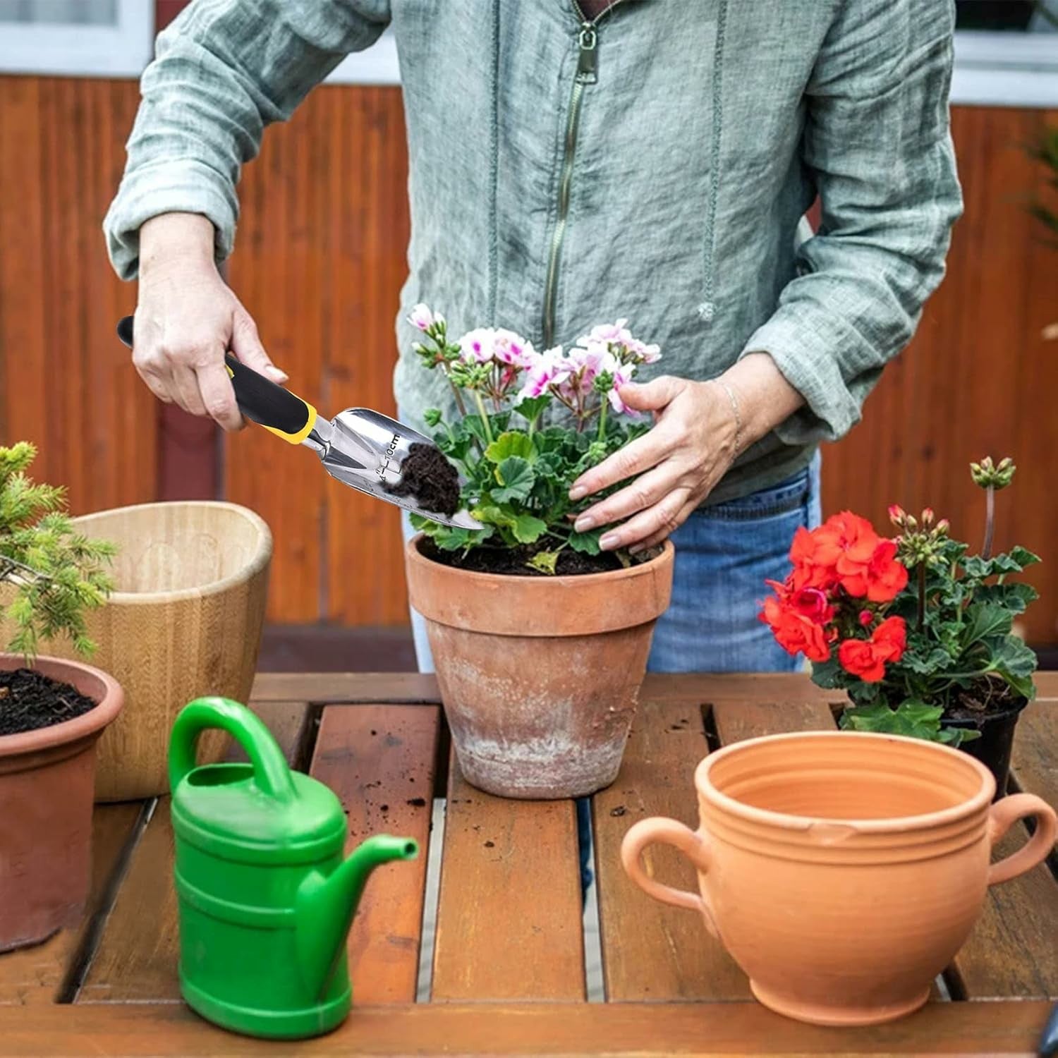 Heavy-Duty Garden Hand Trowel